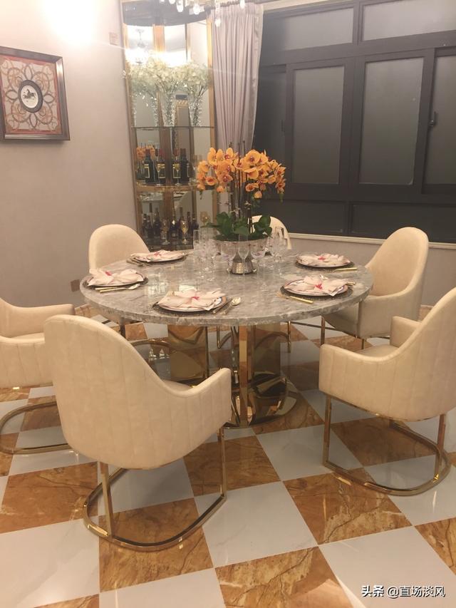 选择中户106平还是东户110平的？插图39