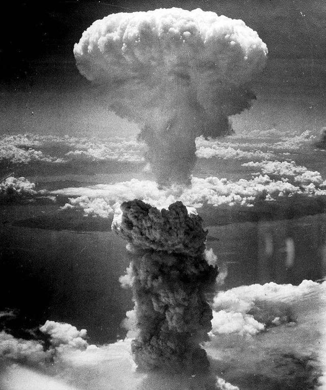 几万年前的核反应堆，美国先研制出来核武器为什么不靠它统治世界