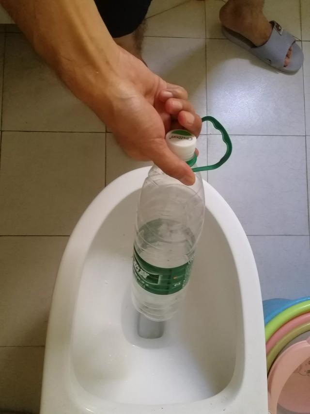 苦力泥鳅:去菜市场买泥鳅，怎么辩别是野生的还是养殖的？有什么技巧？