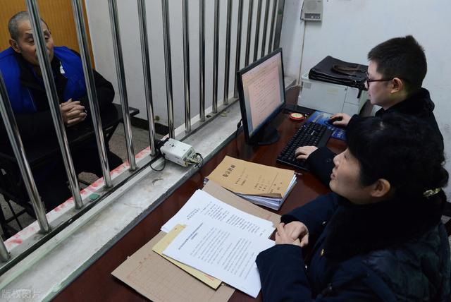 法律规定律师随时可以会见犯人现实中为何不是这样