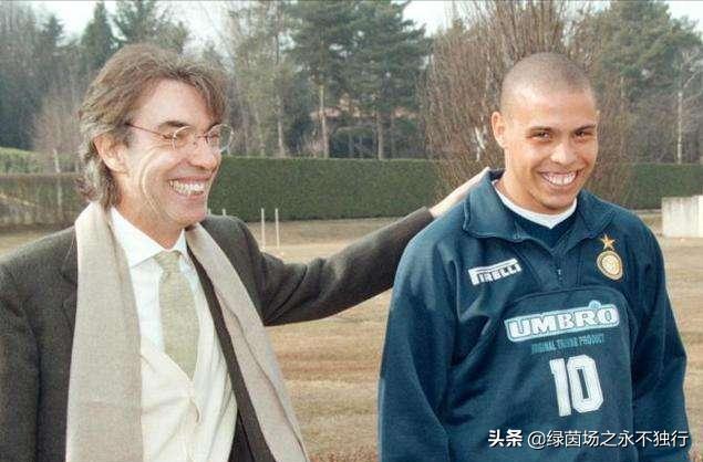 罗纳尔多为什么在巴萨只踢了一年就转回国米了呢？插图31