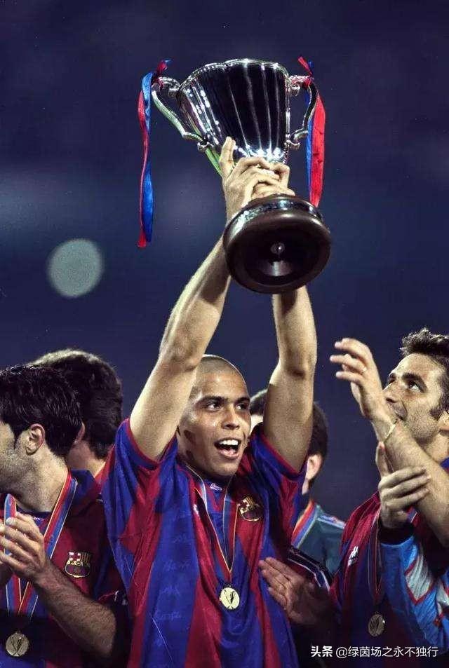 罗纳尔多为什么在巴萨只踢了一年就转回国米了呢？插图29