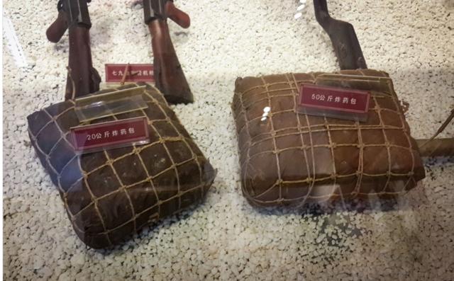 炸药包为什么要捆得像被子一样？