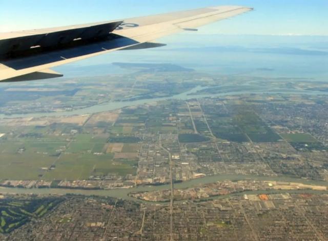 为什么有人说飞机在后半夜就不能起飞了？插图1