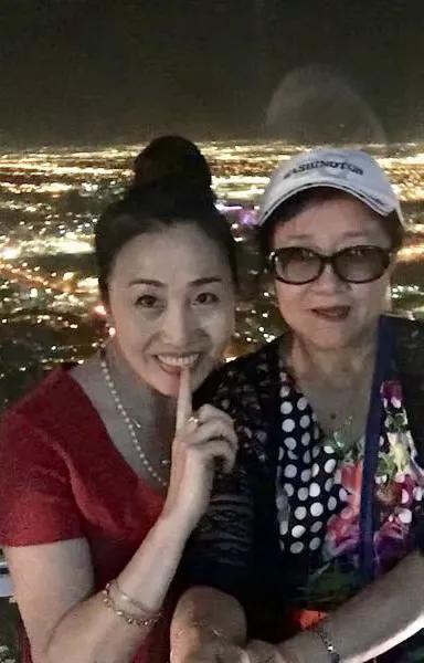 “很多人到中年才发现：见过的人越多,想见的人却越少”怎么看？