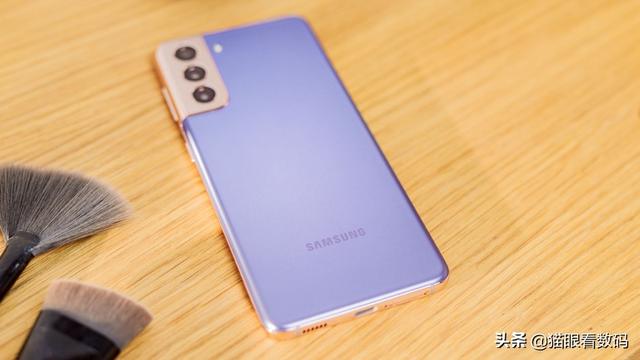 我是真的不明白并且非常讨厌，现在的有些手机为什么用玻璃背壳，难道是自信的认为这样很帅？插图3