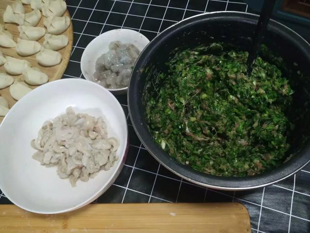 七八十年代年夜饭没有现在这么丰盛,为何很多人说那时才叫过年？