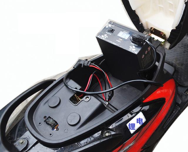 电动汽车电池能用多久，电动自行车电池能使用几年