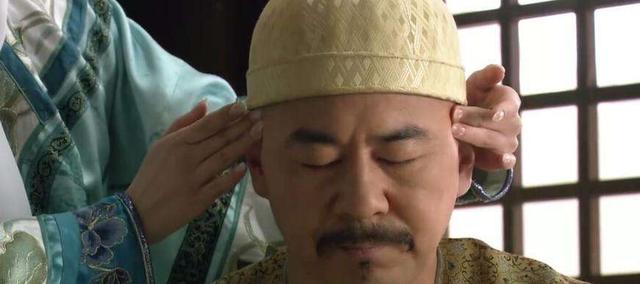 古代人怎么剪指甲视频在线播放:清朝皇帝怎么剃发，他不怕理发师趁机行刺么？
