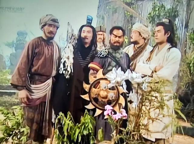 射雕之黄蓉新传第一部:你知道多少关于1983年版本的巜射雕英雄传》幕后的故事？