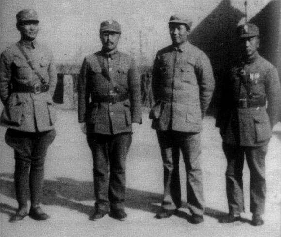 抗战时期，八路军的武器一般都是从哪来的？插图54