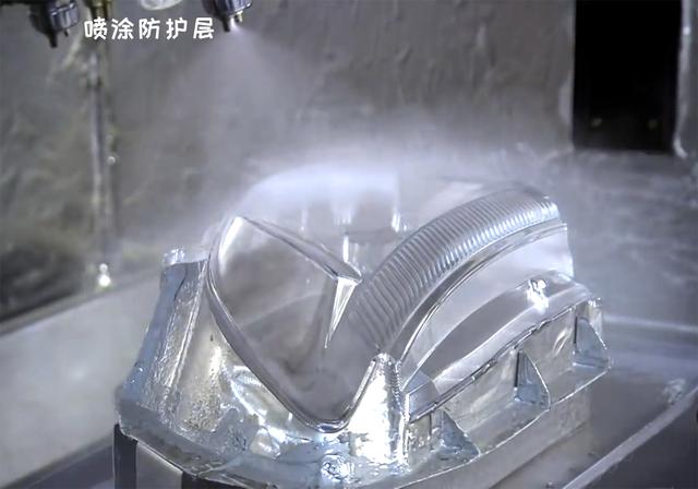 车灯白内障的原因:车灯透镜白内障 大众探岳车灯发白夜间照明效果极差，该怎么维权？