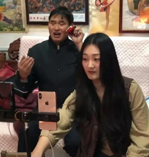 2020西施犬价格分析:大衣哥儿媳陈亚男愿意退回彩礼，她靠大衣哥名声直播赚了多少钱？