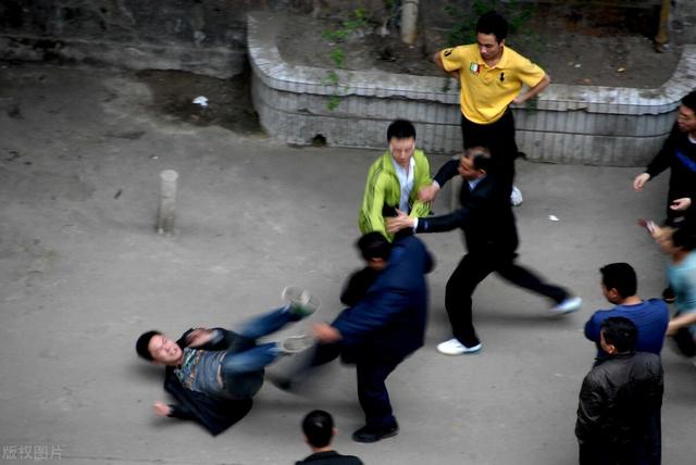 你身边有坐过牢的人吗,他们出来后真的洗心革面,重新做人了吗？