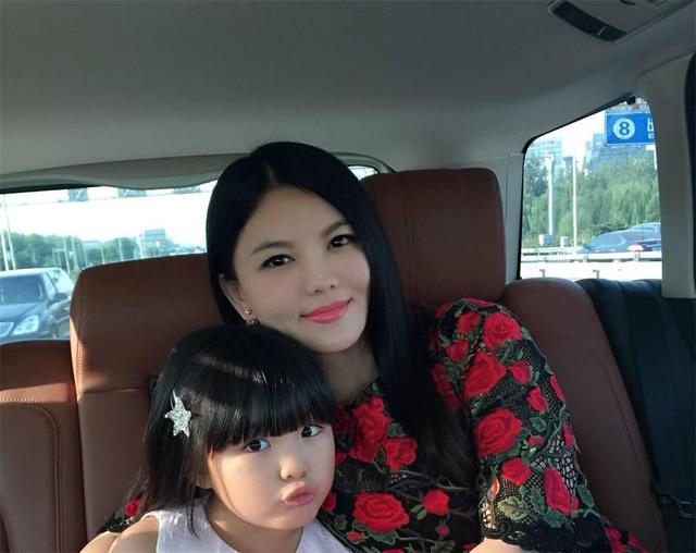 王岳伦有几段婚史:王岳伦为什么会和李湘离婚因为多次出轨吗
