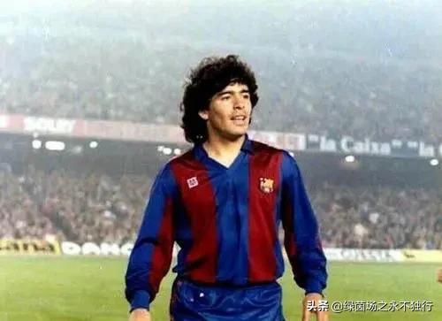 马拉多纳为什么被巴萨卖了后，就没豪门要，只能在小球会踢球？插图22