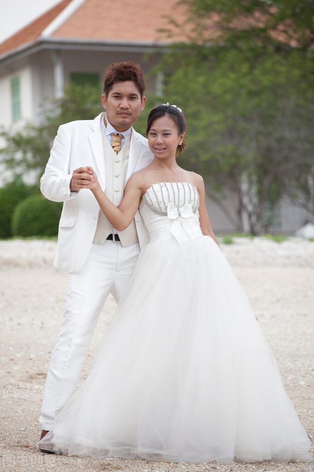 如果女人不想工作,想找个男人结婚养自己,会有男人愿意娶她吗？