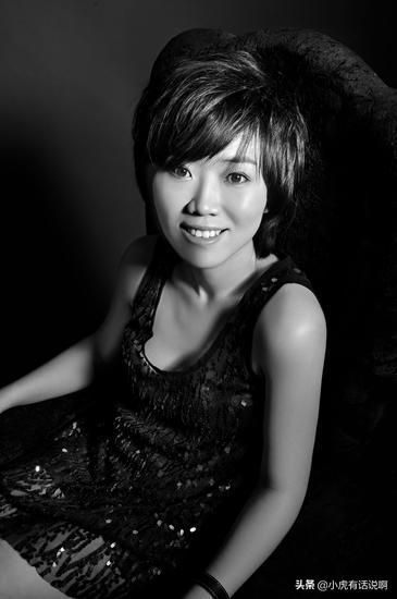 黄健翔妻子:一道乾隆白菜，激怒一对男女主播，广播被迫中断，谁的过错？