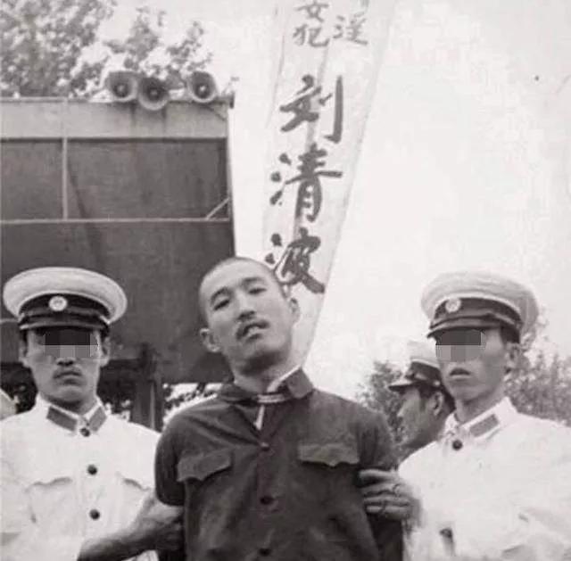 车震被打劫:强奸犯在监狱的日子怎么样会不会被别的罪犯欺负