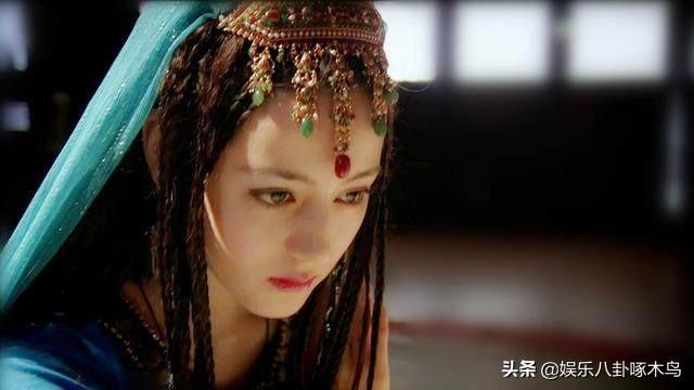 周冬雨成绩:周冬雨成绩那么差还能在娱乐圈发展的那么好，究竟凭什么？