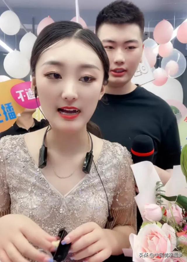 王识贤的老婆:大衣哥儿媳陈亚男为啥离婚？是被逼无奈吗？