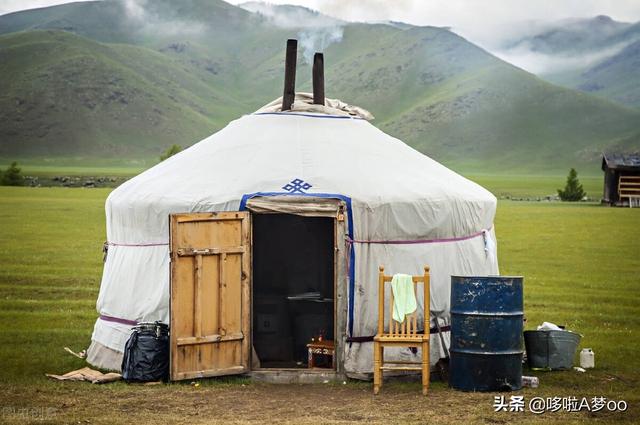 蒙古包的资料作文:住蒙古包时，遇到过最尴尬最害羞的事情是什么？