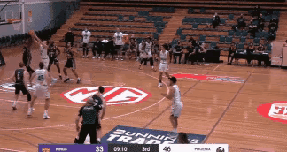 周琦五犯离场:周琦澳洲联赛首秀5犯离场，NBL是不是也存在体毛哨的问题