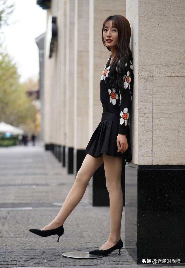 腿短身长怎么穿好看啊:小个子小短腿应该怎么来穿搭会很完美？