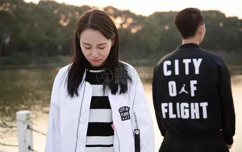 一段情，回忆起来是男的痛还是女的痛？插图11