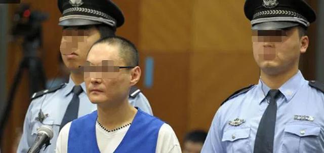车震被打劫:强奸犯在监狱的日子怎么样会不会被别的罪犯欺负