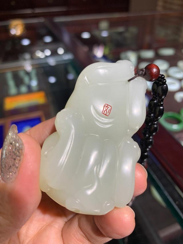 直播间的翡翠为啥便宜,翡翠直播间的套路你知道有哪些？