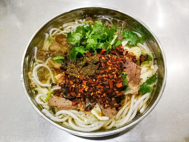 哥哥鸟叫图:农村野外常见的鸟儿之中，哪些是可以作为宠物鸟饲养驯化？