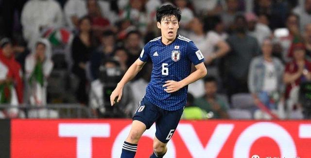 仲井真弘多:深夜里，被夜醒的老公一把抱住深深拥在怀里是一种什么样的体会