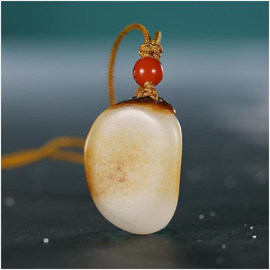 怎么鉴别和田玉的真假,如何辨别和田玉秋梨皮的真假？