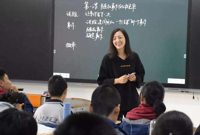 去学校当老师的要求,公办学校和民办学校的区别(图1)