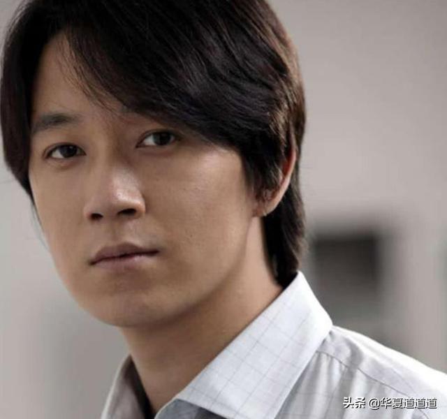箭在弦上演员:潘粤明与靳东谁演的胡八一更真实谁的演技更胜一筹
