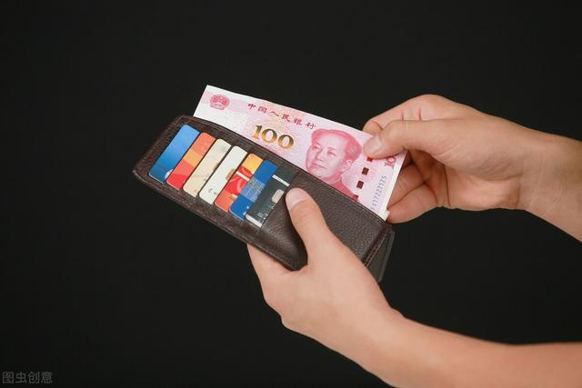 天宝石的一公斤多少钱,一公斤黄金和10公斤人民币你选哪个？