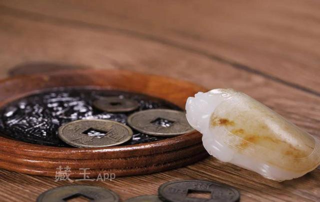 和田玉假皮对身体有害吗,如何看待老手都经常“吃药”的和田玉假料？