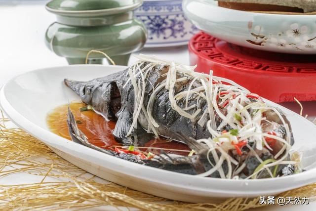 中餐厅林大厨清蒸鱼用什么鱼最好:蒸鱼的方法和正确步骤是什么？