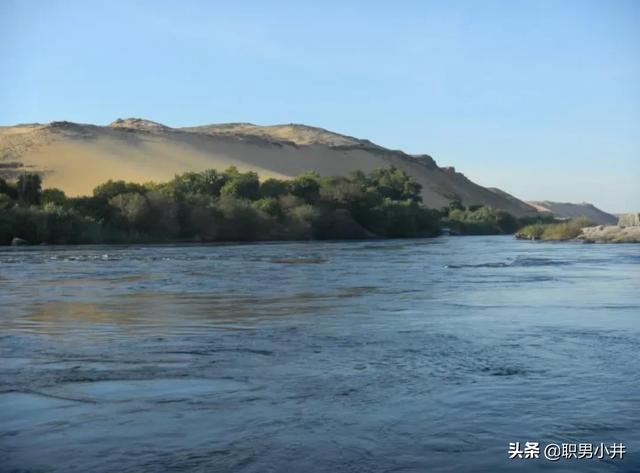 梵蒂冈为什么没人敢打:尼罗河相比长江可怕在哪？为何沿岸地区很少人敢下水游泳？