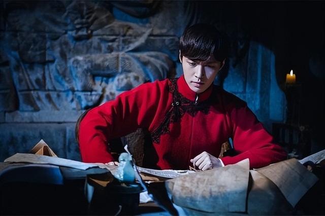 老九门那么多后代,为什么三叔会以吴邪作为盗墓笔记的男主角?