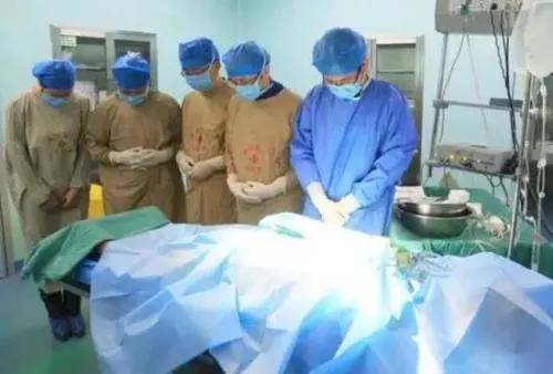 青岛捐献器官的小九月是什么病死的:无偿捐献器官，却要天价移植费用，钱都花在哪里了？