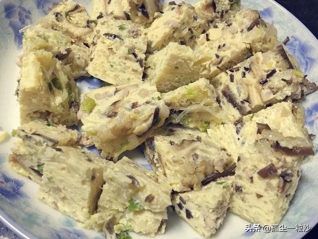 海蛋是衡阳地方传统习俗的一道风味菜,也是宴席和年夜饭不可或缺的一