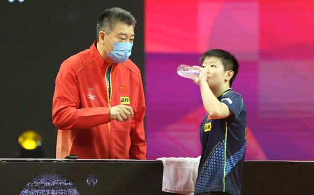 陈幸同乒乓球个人资料:如何看待孙颖莎和陈幸同在热身赛都以3比4输给男选手