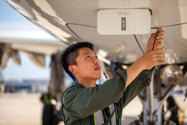 为什么有人说飞机在后半夜就不能起飞了？插图37