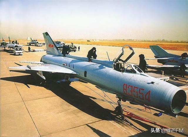 歼8服役40年为何一直不被淘汰有歼10和歼20还不够吗