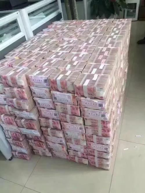 1亿现金照片图片