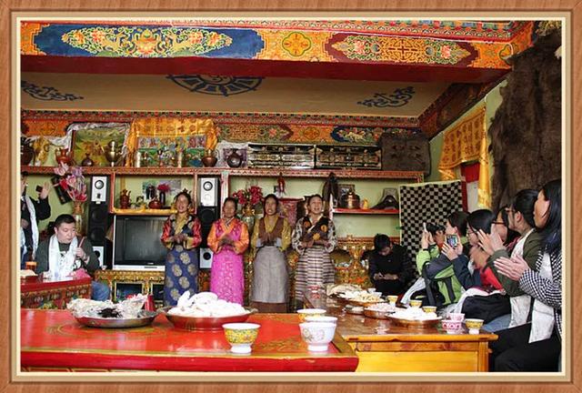 去藏族朋友家做客（到藏族朋友家做客，怎么睡觉呢？男女之间怎样避免尴尬？）