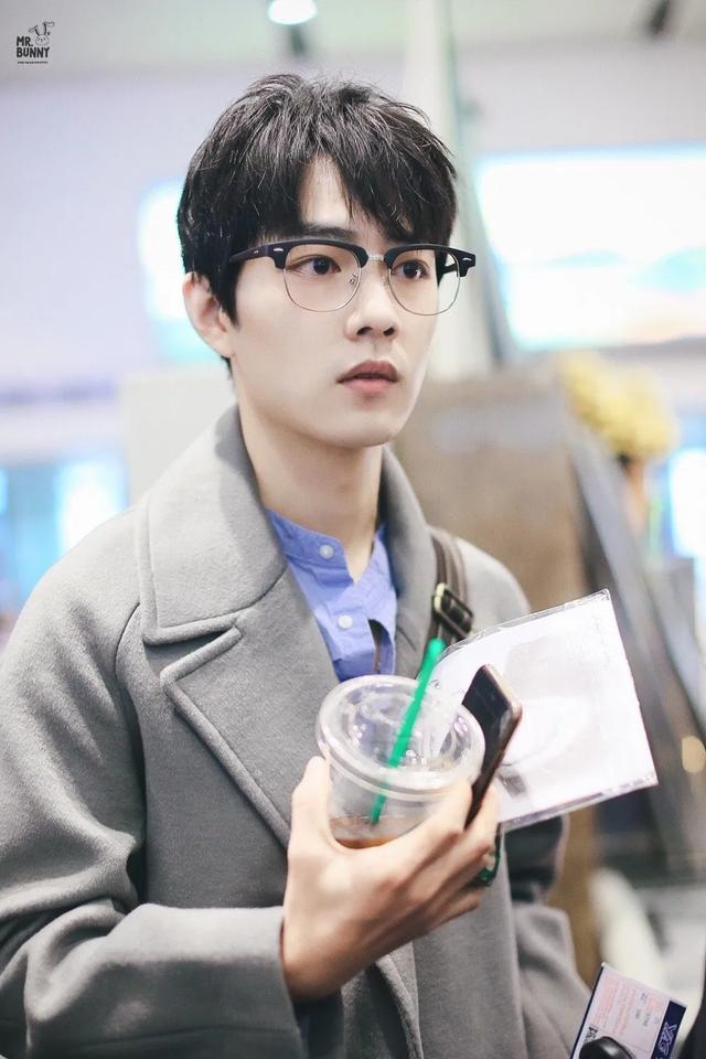 内地有哪些男明星,明明二十多了,却依然可以出演高中生？