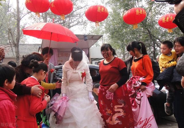 古代女子结婚年龄:古代女子，为何一般十三四岁就要嫁人？